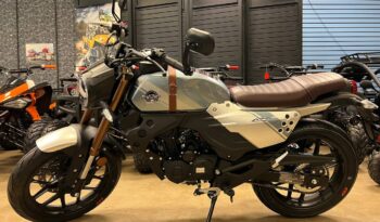 photo_4994546219762166704_y